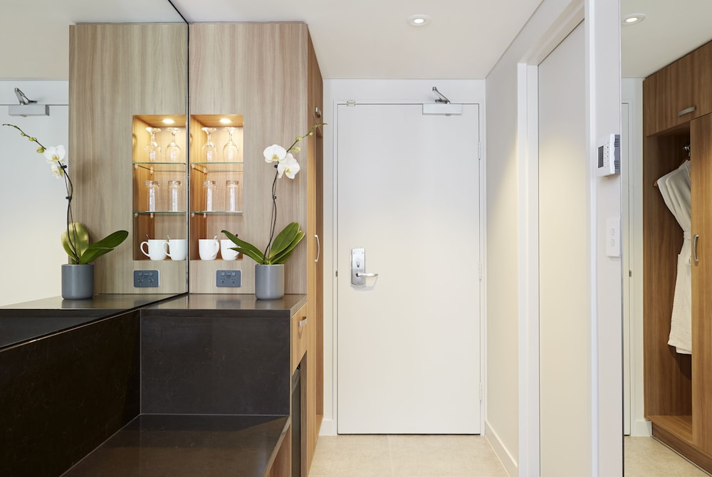 Furama Darling Harbour