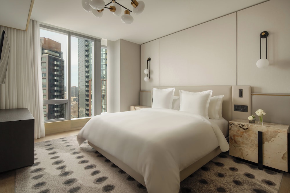 Four Seasons Hotel Toronto