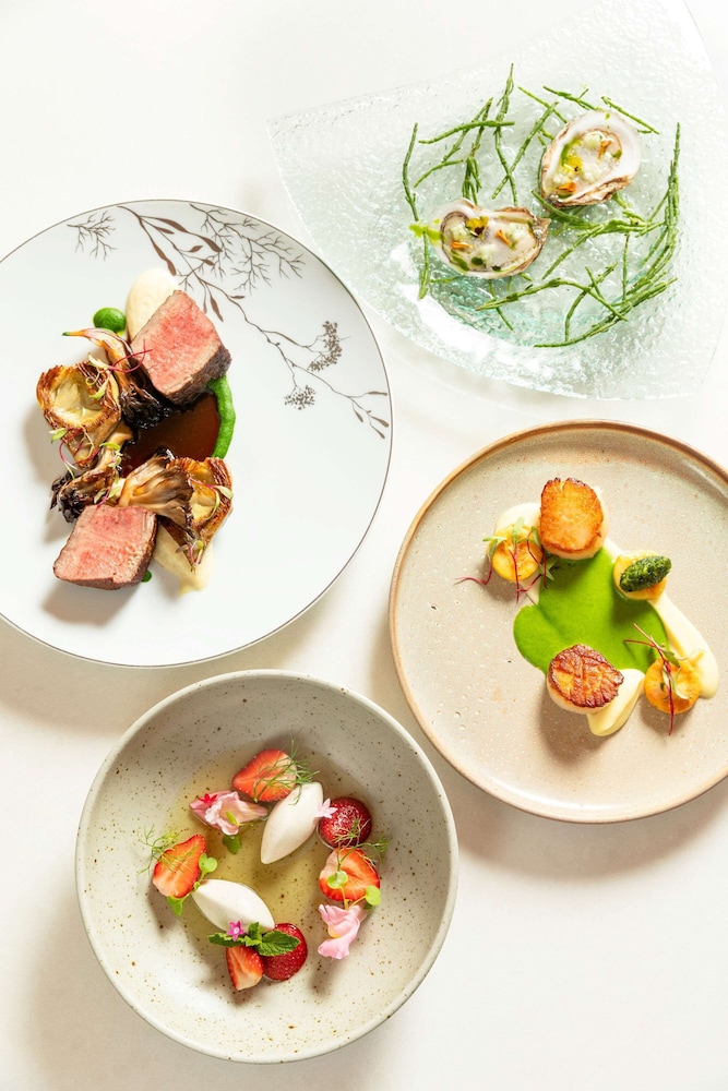 Shangri La Hotel Toronto