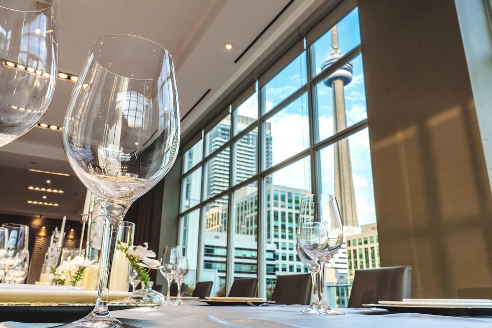 SoHo Metropolitan Hotel & Residences