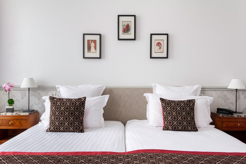 Bradford Elysees Astotel