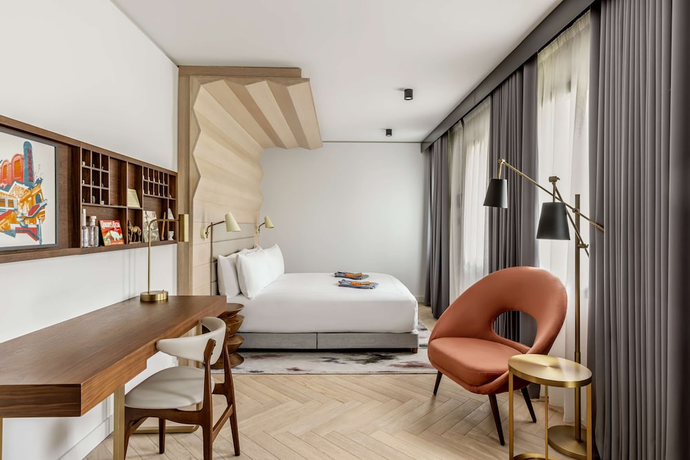 Canopy by Hilton London City