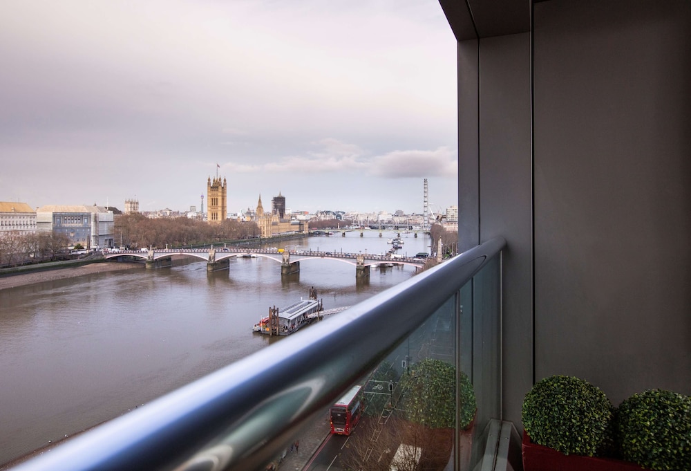 Park Plaza London Riverbank