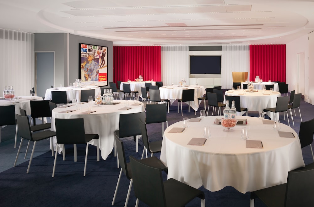 Sea Containers London