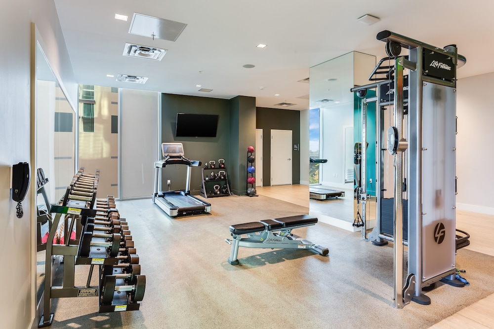 SERENA Hotel Aventura Tapestry Collection by Hilton