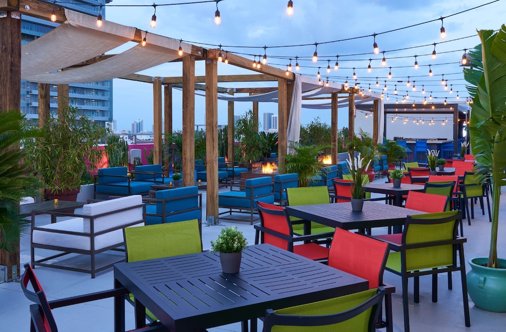 SERENA Hotel Aventura Tapestry Collection by Hilton