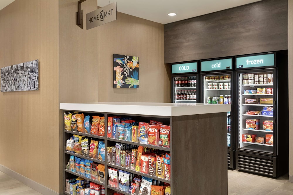 Home2 Suites by Hilton Chicago River North