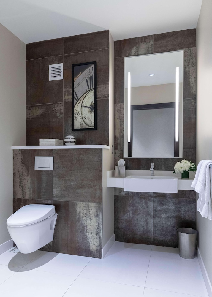 Radisson Blu Aqua Hotel Chicago