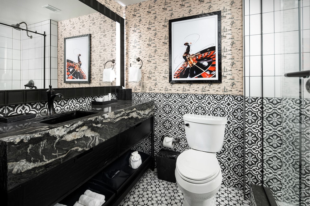 Silverton Casino LLC